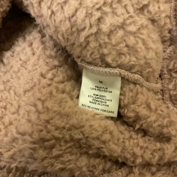 Pink Rose Fuzzy Jacket Cozy Pullover Top Sz M - Picture 9 of 10